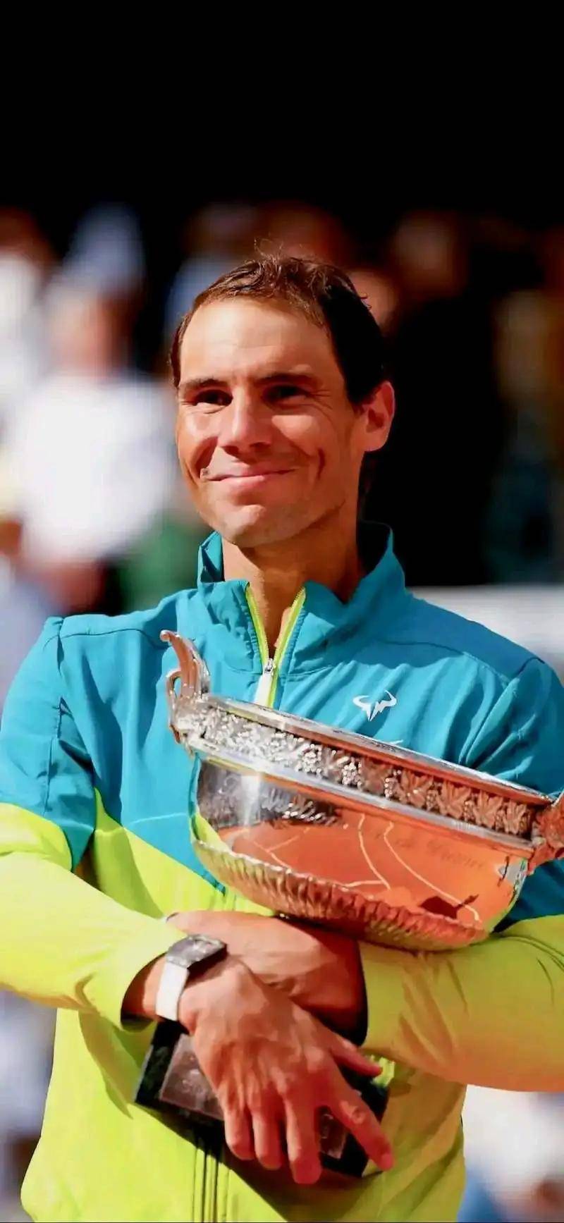 费德勒在TES比赛中突破纪录，势不可挡引发热议！